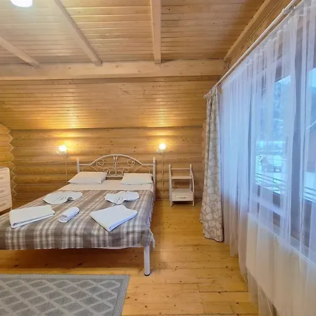 Khytir Falchi Holiday home Mykulychyn
